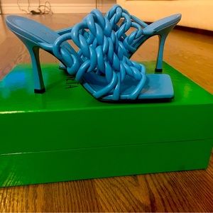 Bottega Venetia brand new stretch leather sandal. Never worn.